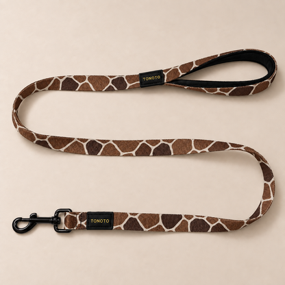 Giraffe pattern dog lead, 120cm long