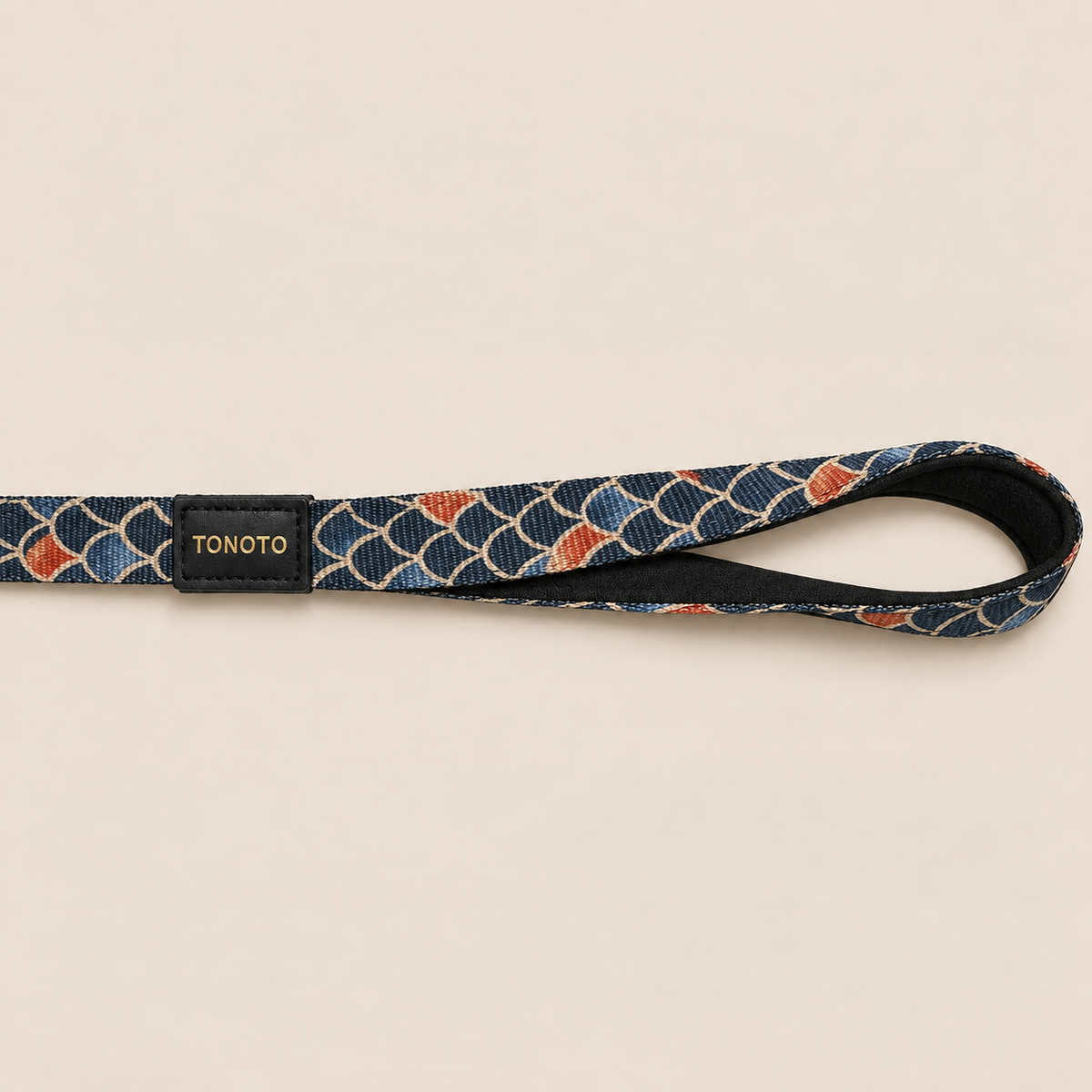 Koi pattern dog lead with black padded handle
