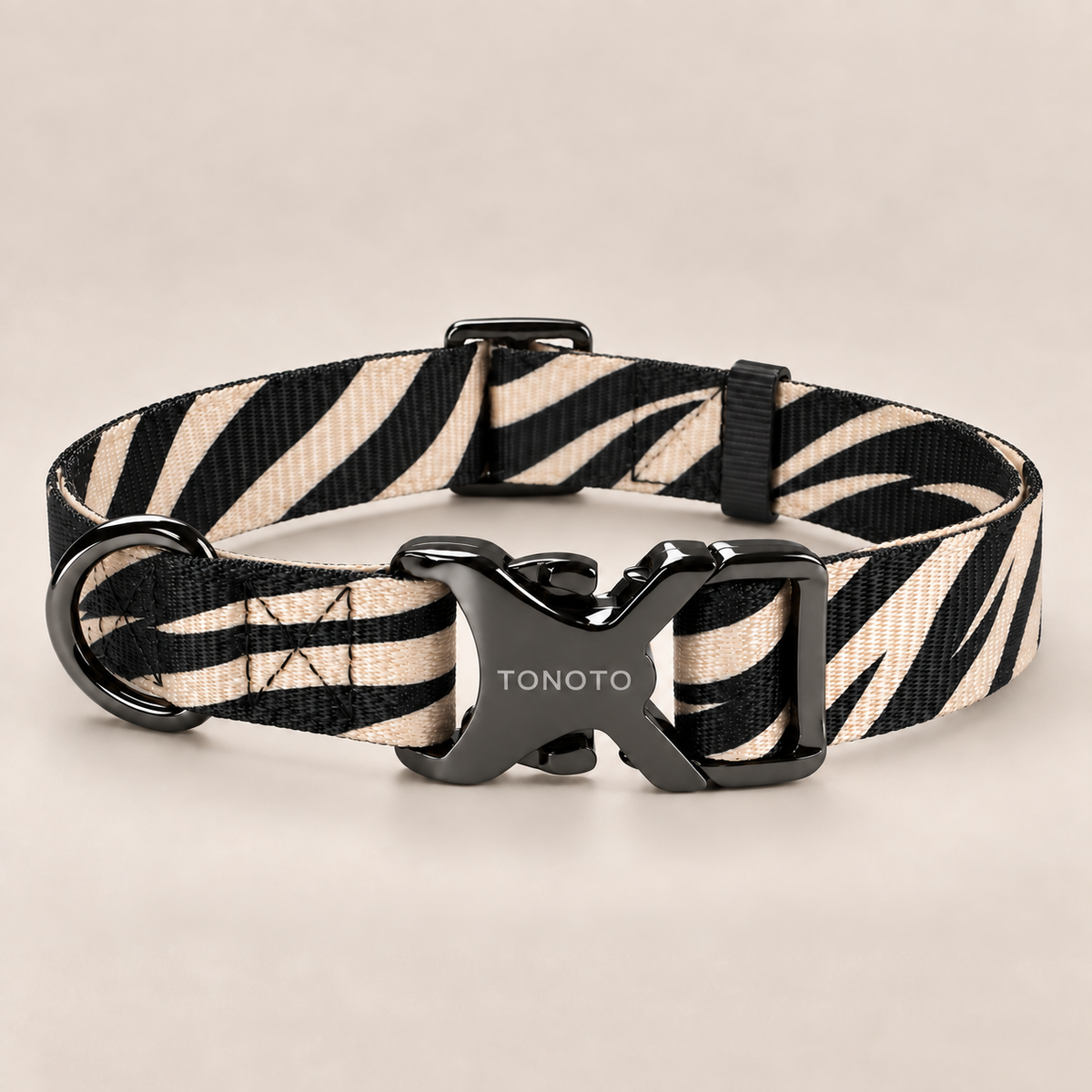 Zebra pattern dog collar with black TONOTO buckle